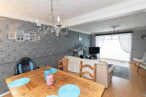 3 bedroom semi-detached house for sale, Grosvenor Way, Chapel Park, Newcastle Upon Tyne