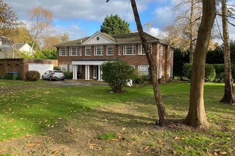 5 bedroom detached house for sale, Ince Road, Burwood Park, Walton-on-Thames, KT12