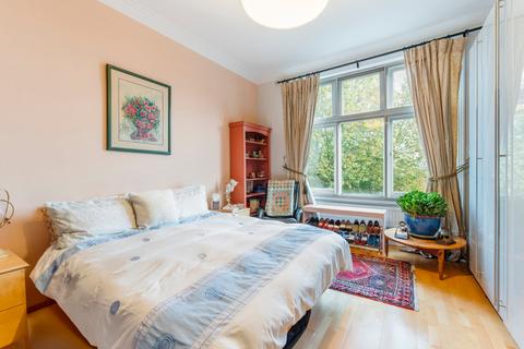 4 bedroom flat for sale, Douglas Court, West End Lane, West Hampstead, London