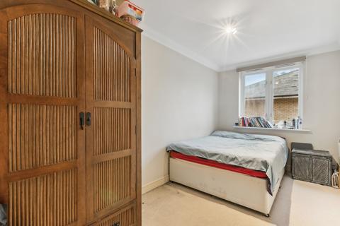 2 bedroom flat to rent, Prices Court, Cotton Row, London