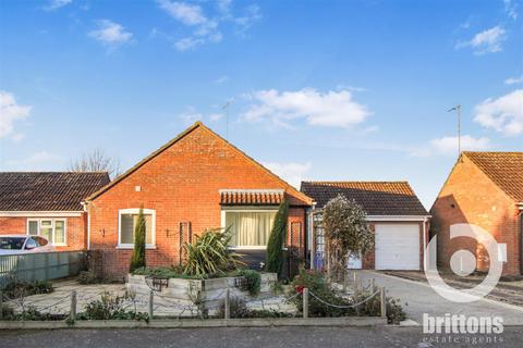 2 bedroom detached bungalow for sale, Hawthorn Road, Gayton, King's Lynn