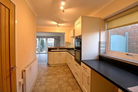 2 bedroom detached bungalow for sale, Hawthorn Road, Gayton, King's Lynn