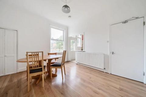 4 bedroom terraced house to rent, St. Fillans Road, London SE6