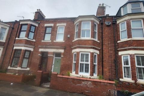 3 bedroom terraced house to rent, Trajan Avenue, South Shields