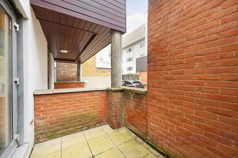 1 bedroom flat to rent, Hutching's Wharf, 1 Hutching's Street, London