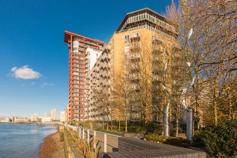 1 bedroom flat for sale, Seacon Tower, 5 Hutchings Street, London