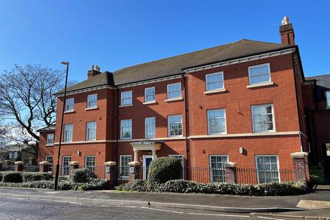 2 bedroom apartment to rent, Park Court, Coleshill, West Midlands, B46