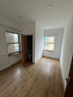 3 bedroom apartment to rent, 87 Upper Clapton Road, Upper Clapton, Hackney, E5