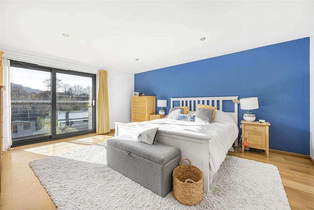 31 43112.jpg