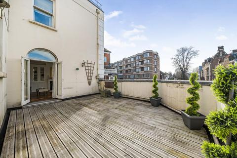 Flat 1, 19 Blackheath Village, London, SE3 9LQ