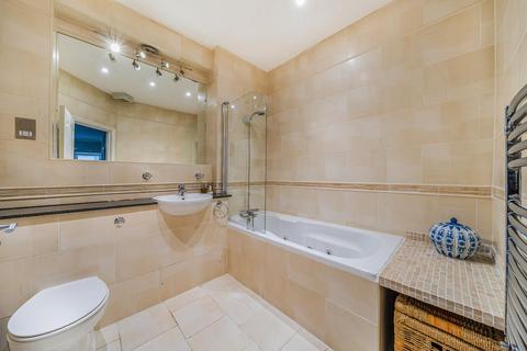 Flat 1, 19 Blackheath Village, London, SE3 9LQ