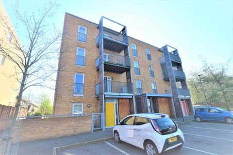 1 bedroom apartment to rent, Walton Road, Manor Park E12 5EW