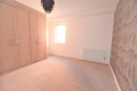 1 bedroom apartment to rent, Walton Road, Manor Park E12 5EW