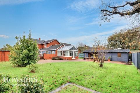 5 bedroom detached house for sale, The Shires, Lowestoft