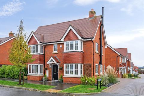 3 bedroom detached house for sale, Reeves Road, Headcorn, Ashford