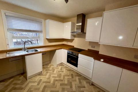 4 bedroom maisonette to rent, Christchurch Road, Pokesdown, Bournemouth