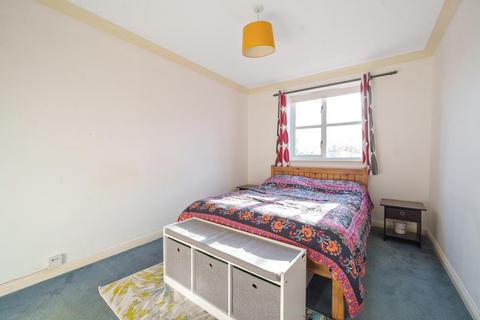 2 bedroom flat for sale, Draymans Way,  Isleworth,  TW7