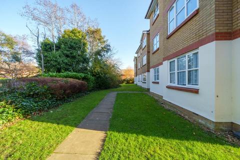 2 bedroom flat for sale, Draymans Way,  Isleworth,  TW7