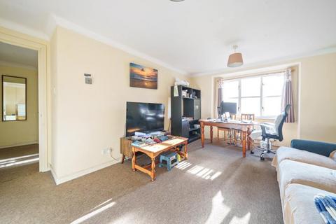 2 bedroom flat for sale, Draymans Way,  Isleworth,  TW7