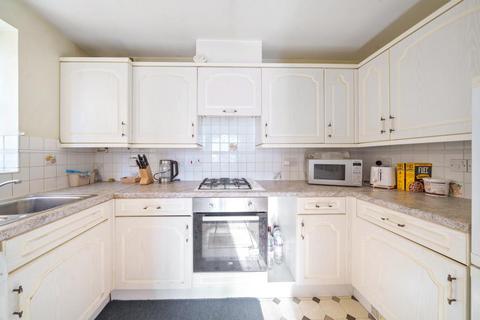 2 bedroom flat for sale, Draymans Way,  Isleworth,  TW7