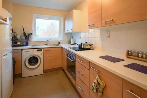 1 bedroom apartment to rent, Denison Court, Chichester