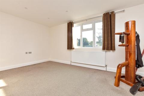 8 Burcott Road, Purley, CR8 4AA