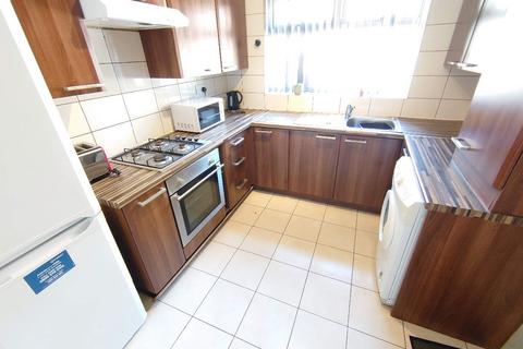 3 bedroom terraced house to rent, Saxony Rd, Kensington Fields