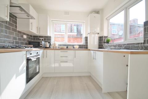 4 bedroom terraced house to rent, Malden Rd, Kensington