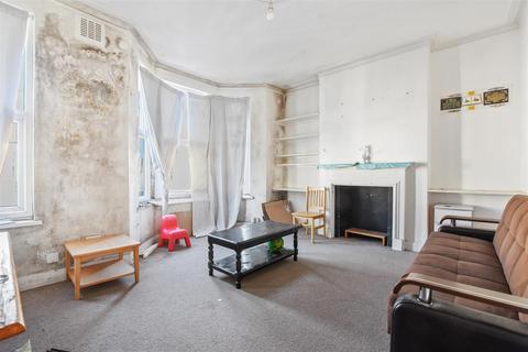 2 bedroom flat for sale, Wakeman Road, Kensal Green, London