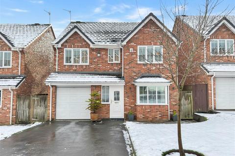 4 bedroom detached house for sale, Sandyfield Court, Biddulph