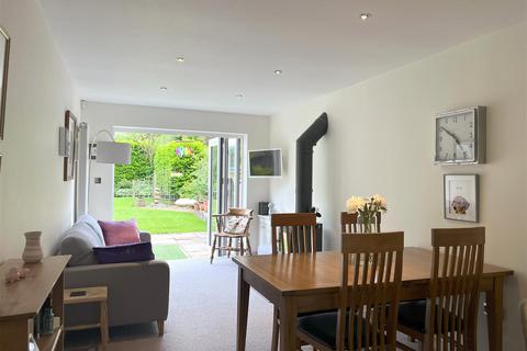 6 Sandyfield Court, Biddulph, Stoke-on-trent, ST8 6BQ