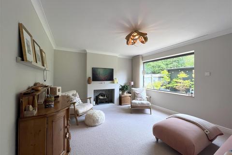 6 Sandyfield Court, Biddulph, Stoke-on-trent, ST8 6BQ