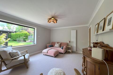 6 Sandyfield Court, Biddulph, Stoke-on-trent, ST8 6BQ