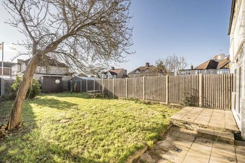 4 bedroom semi-detached house to rent, Montrose Avenue, Twickenham TW2