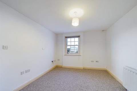 2 bedroom flat to rent, Hewlett Road, Cheltenham, Gloucestershire, GL52