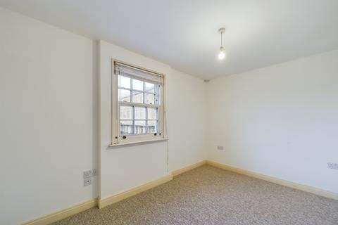 2 bedroom flat to rent, Hewlett Road, Cheltenham, Gloucestershire, GL52