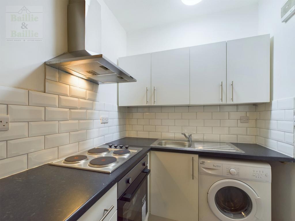Lounge/Kitchen Area