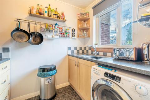 2 bedroom terraced house for sale, Hermitage Drive, Perth