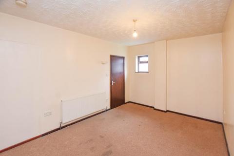 1 bedroom flat to rent, Dentons Green Lane, Dentons Green, St. Helens, WA10 2QF