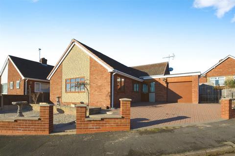 3 bedroom detached bungalow for sale, St. Andrews Avenue, Scunthorpe