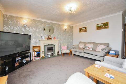 3 bedroom detached bungalow for sale, St. Andrews Avenue, Scunthorpe