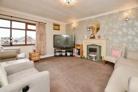 3 bedroom detached bungalow for sale, St. Andrews Avenue, Scunthorpe