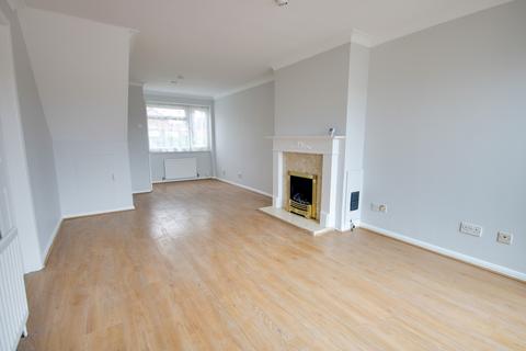 3 bedroom semi-detached house for sale, BURSLEDON! BRAND NEW CARPETS! REDECORATED THROUGHOUT! NO CHAIN!