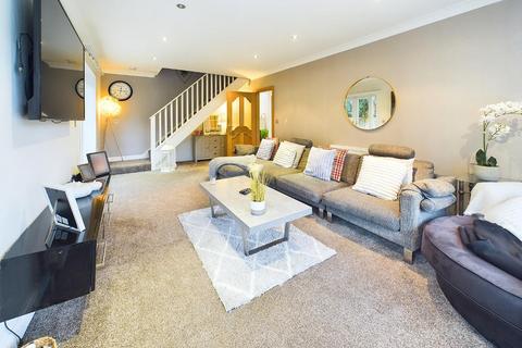 undefined, Hall Bank Drive, Bingley