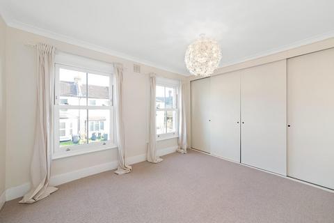 38 Carmichael Road, London, SE25 5LT