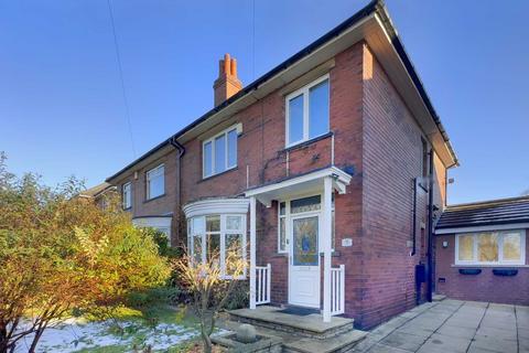 3 bedroom semi-detached house for sale, New North Road, Heckmondwike