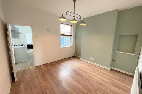 3 bedroom house to rent, Brakespeare Street, Stoke-On-Trent ST6