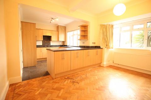 4 bedroom semi-detached house to rent, Reigate Road, Epsom KT17