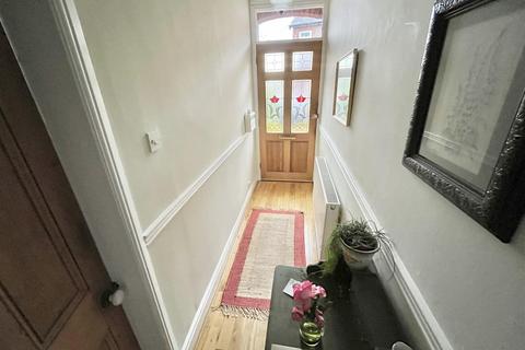 2 bedroom end of terrace house for sale, Church Lane, Sale