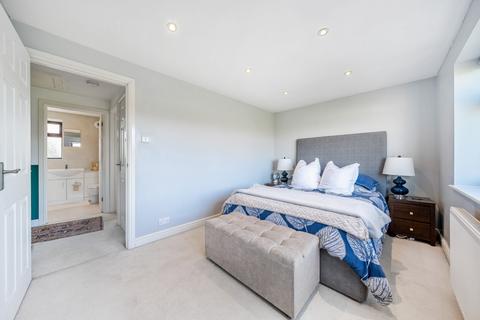 84 Rectory Lane, Byfleet, West Byfleet, KT14 7LX